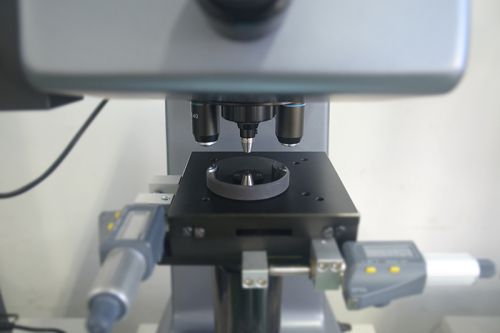 Цифровой микротвердомер по Виккерсу XHVT-10Z30Z50Z с ПЗС-камерой